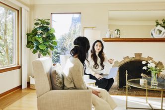 Na czym polega akwizycja?