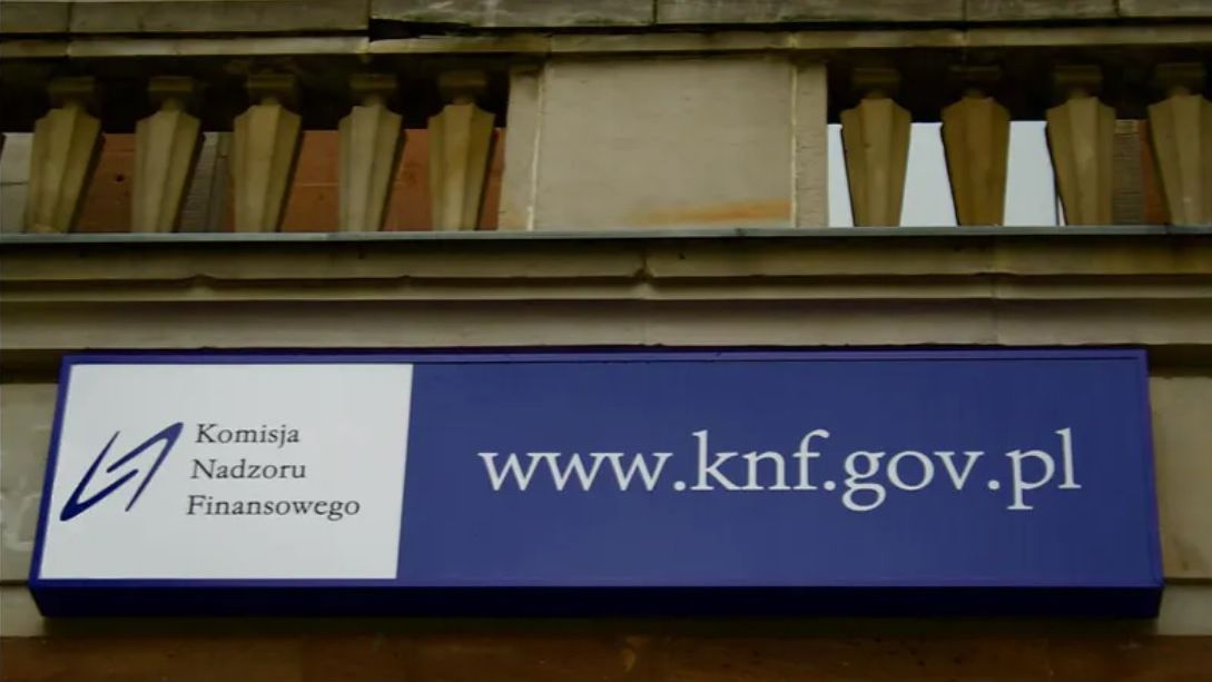 Nowe firmy na liście ostrzeżeń KNF.