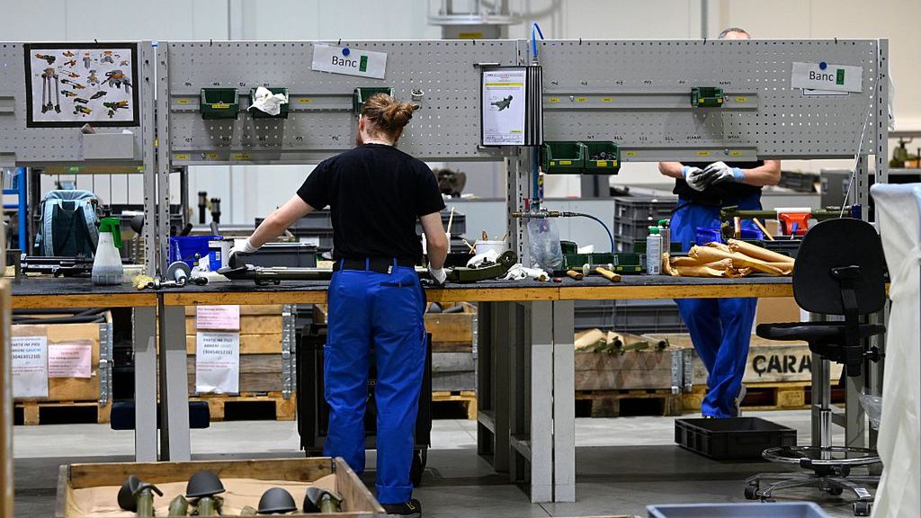 King Philippe Visits FN Browning
HERSTAL, BELGIUM - FEBRUARY 11 :  illustration picture of workers pictured at FN Browning factory in Herstal on February 11, 2026 in Herstal, Belgium, 11/02/2026 ( Photo by Philip Reynaers / Photonews

 via Getty Images)
Photonews