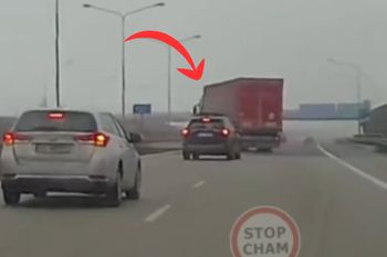 Nagranie oburzyło internautów. Zawodowy kierowca nagle to zrobił