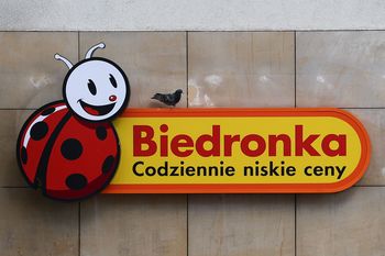 Już od 14 września w Biedronce. Kurtki i buty za mniej niż 50 zł