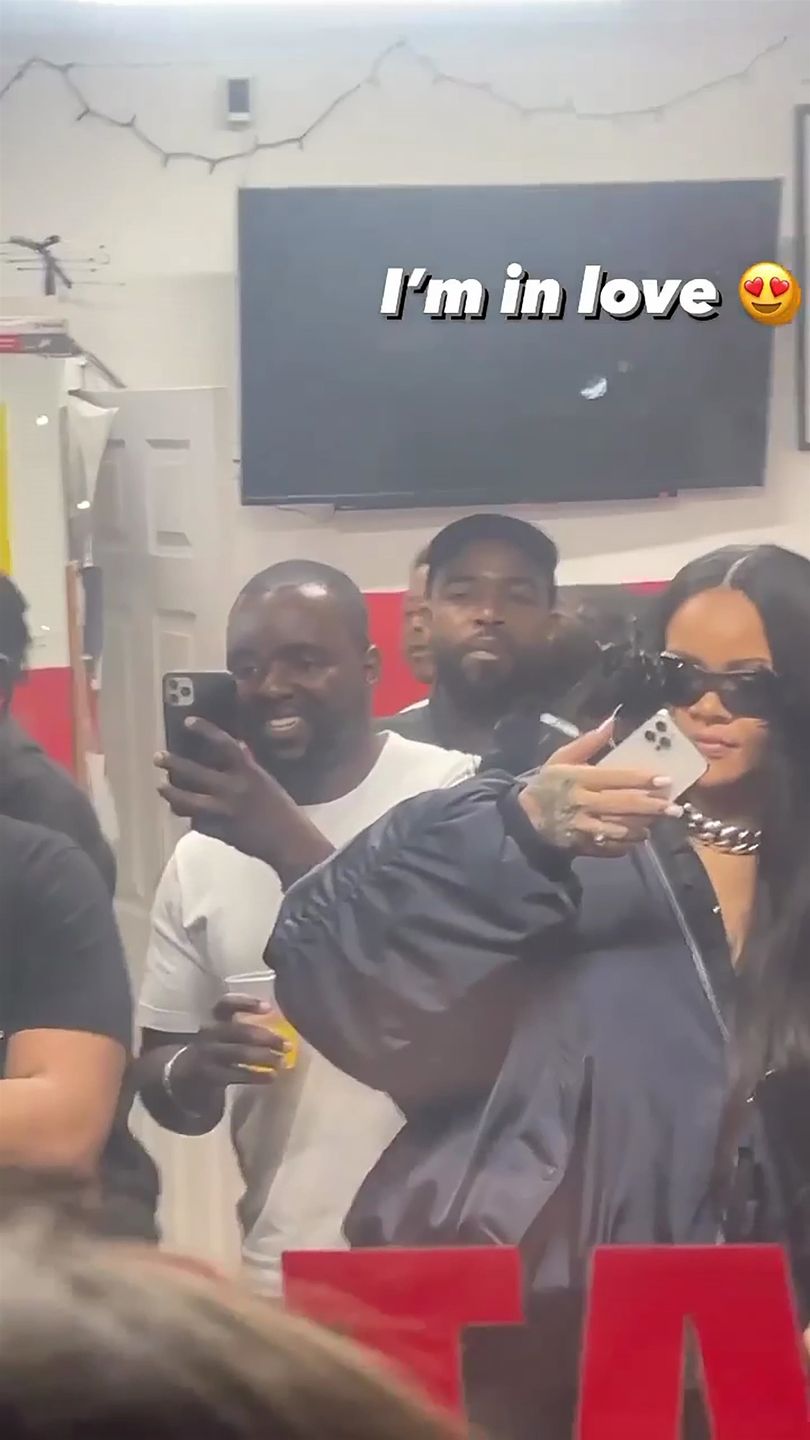 Rihanna przyłapana pierwszy raz po porodzie