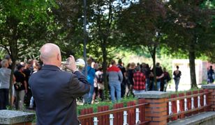 Pogrzeb Basi, która zginęła w Katowicach. Rozpacz i łzy rodziny, żegnającej 19-latkę