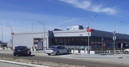 Była tak wypoczęta, że zostawiła córki na stacji, gdy wracała z wakacji