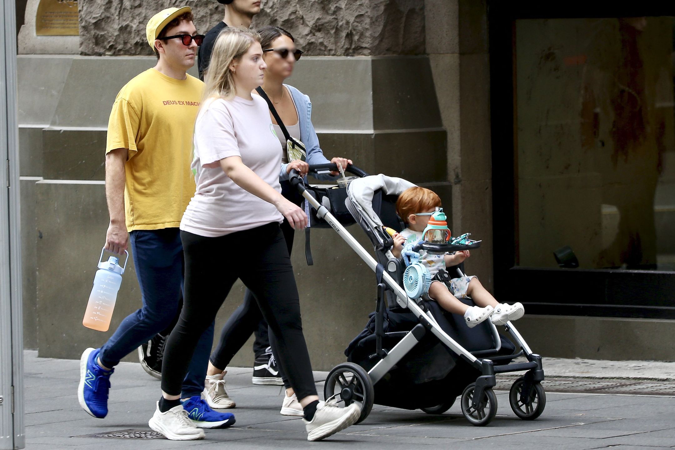 Meghan Trainor zwiedza Sydney z rodziną i nianią