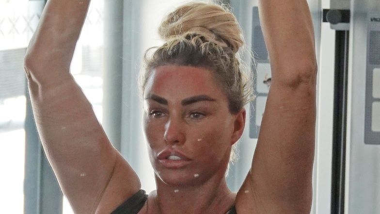 Katie Price prezentuje powiększone piersi na siłowni w Tajlandii