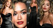 Rita Ora kusi biustem na ściance