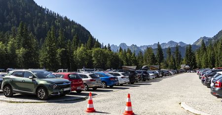 Parking Morskie Oko – gdzie zaparkować i jak kupić bilet?