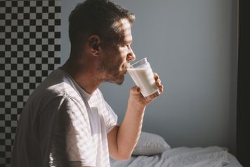 Nabiał może mieć znaczenie. Co wiadomo o raku prostaty?