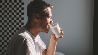 Nabiał może mieć znaczenie. Co wiadomo o raku prostaty?