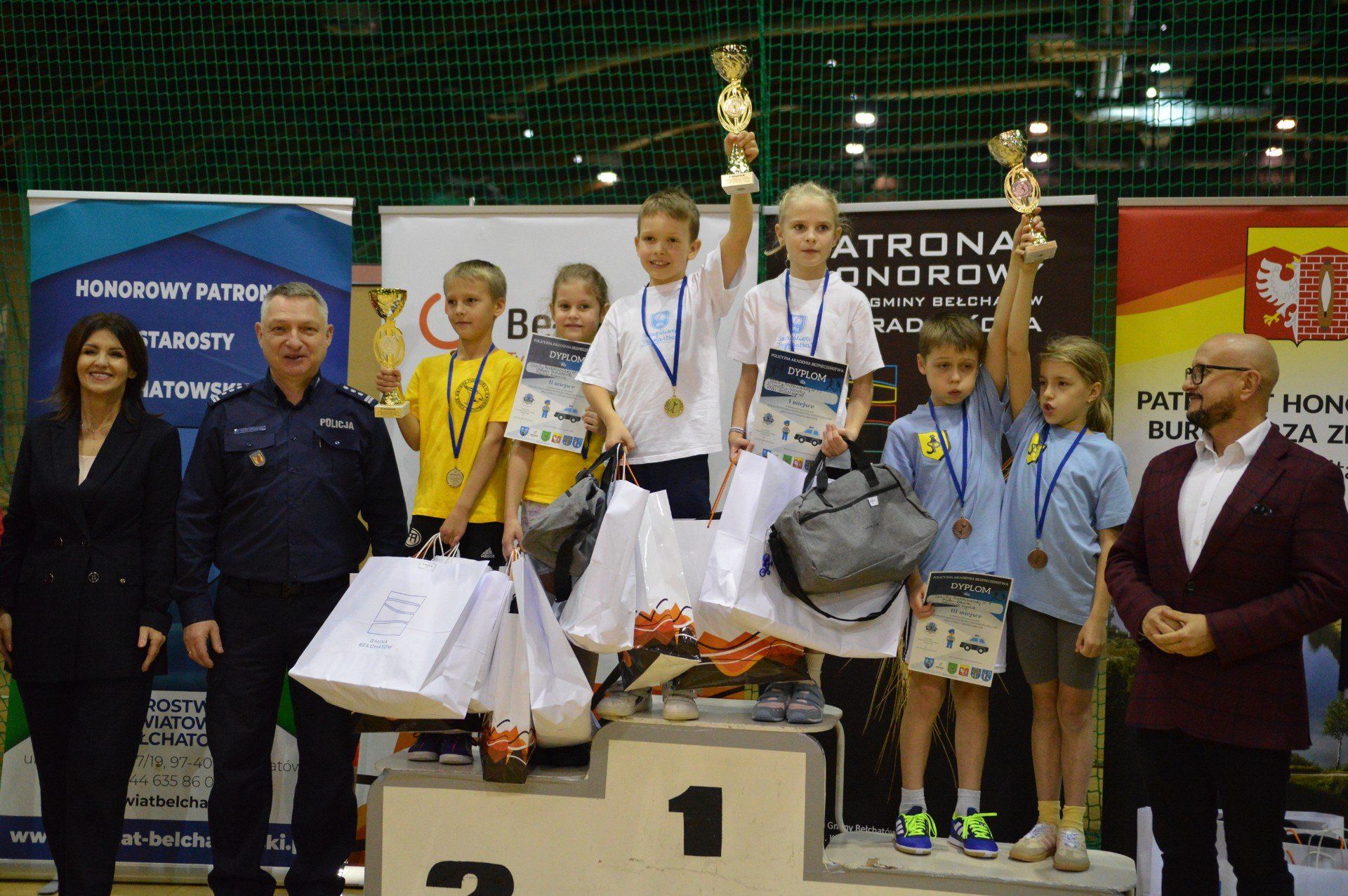 W tegorocznych eliminacjach powiatowych najlepsze wyniki uzyskali: I miejsce - Szkoła Podstawowa nr 13 w Bełchatowie, II miejsce - Szkoła Podstawowa nr 12 w Bełchatowie, III miejsce - Szkoła Podstawowa nr 1 w Bełchatowie