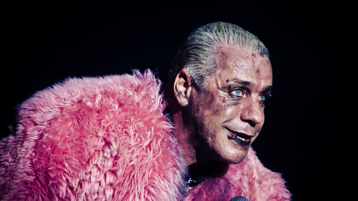 Wokalista Rammsteina Till Lindemann został zatrzymany przez rosyjskie służby