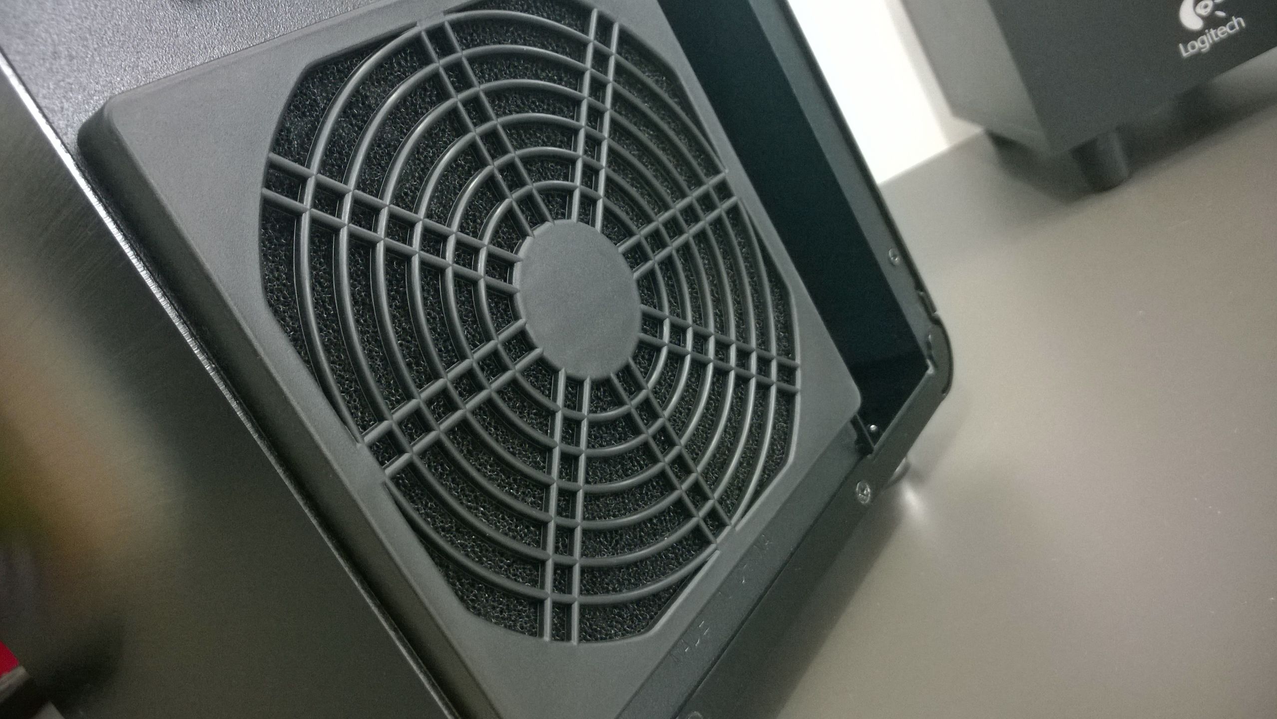 Gladius Q50 – obudowa mini-ITX idealna na salony [test] 6