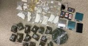 Ostrołęka: 36-latek miał w domu skład narkotyków. Kryminalni przejęli blisko 2 kilogramy używek