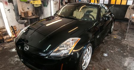 Jak polerować karoserię? Polerowanie nissana 350z