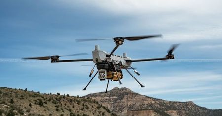 Dron oklejony bateriami. Przyjrzy się mu amerykańska armia