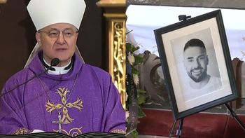Ksiądz podczas kazania zwrócił się do rodziców Łukasza Litewki. "W cieniu waszej miłości uczył się tej uważności i wrażliwości"