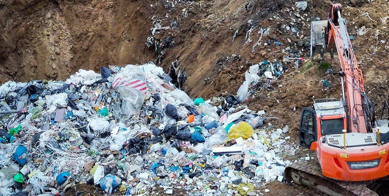 Słupsk: Nielegalne składowisko przy S6. Operacja CBŚP