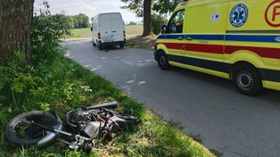 Kuchary-Skotnik: Zderzenie busa z motocyklem. Lądował śmigłowiec LPR