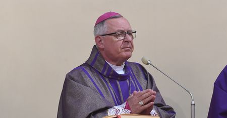 Hierarcha przyznał, że choruje. "Maleje decyzyjność"