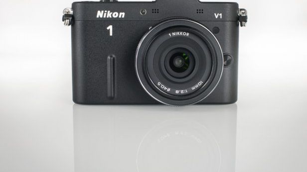 Nikon 1 V1 - mały aparat ze świetną matrycą [wideotest] 1