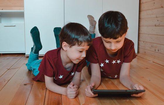 Siedzący tryb życia dzieci może powodować problemy z sercem