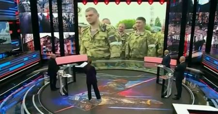 Rosja straszy wojną z NATO. Propaganda bije na alarm i szuka poborowych