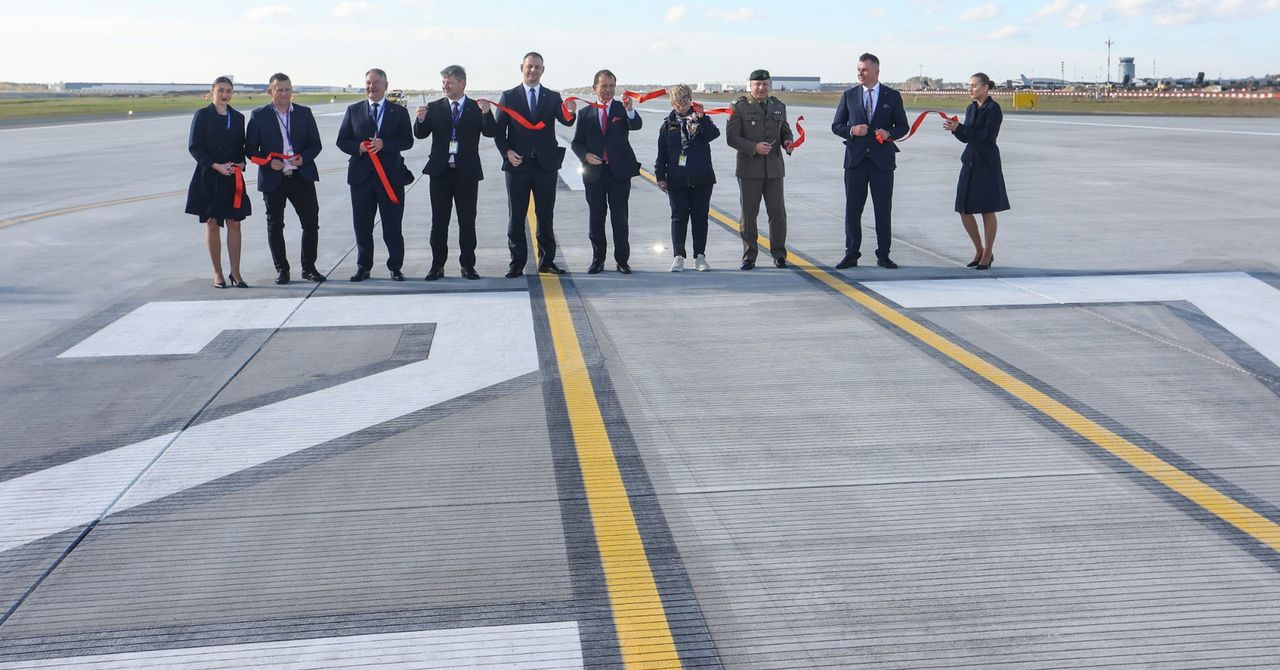 Rzeszów-Jasionka: Rekordowo szybka przebudowa 700-metrowego odcinka pasa startowego na lotnisku