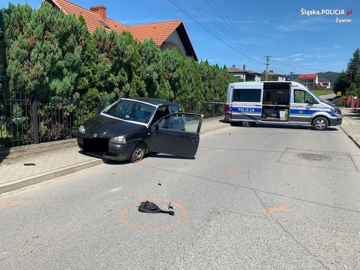 Po policyjnej blokadzie i oddaniu przez policjanta strzałów ostrzegawczych zatrzymany został 30-letni mieszkaniec powiatu bielskiego