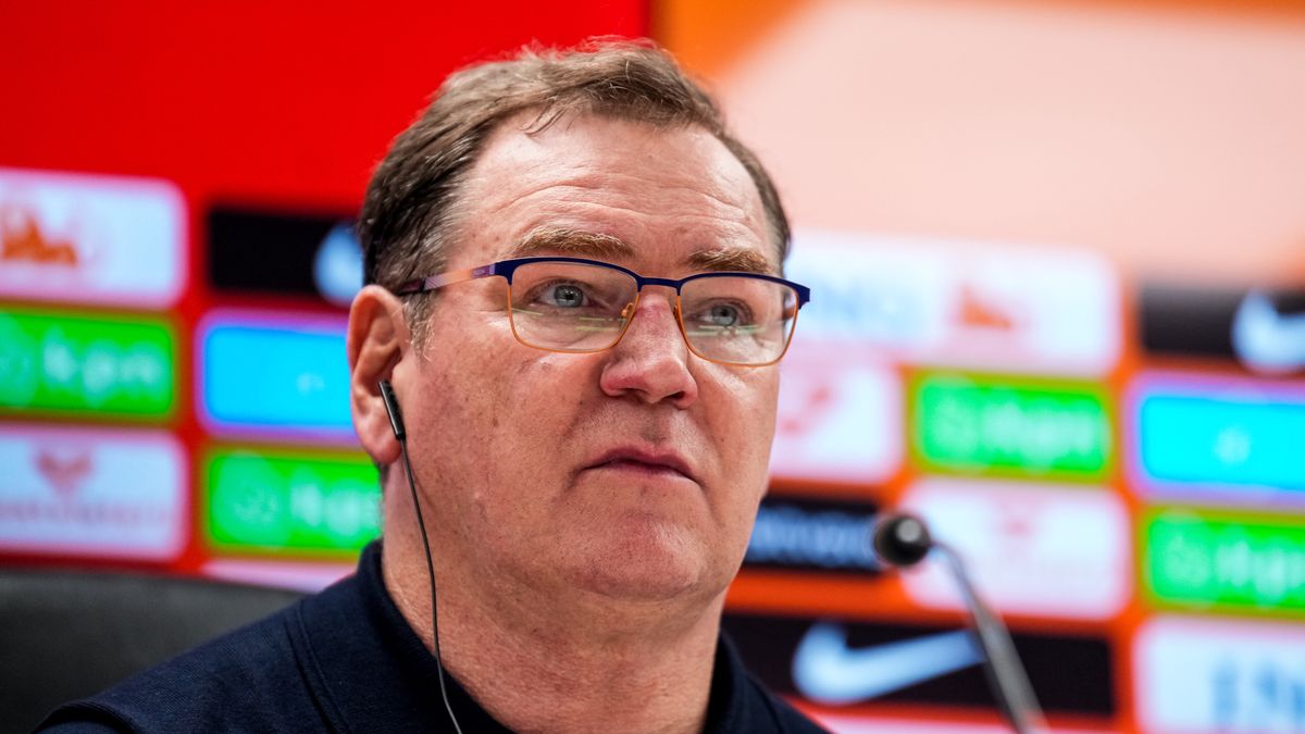 ROTTERDAM, NETHERLANDS - SEPTEMBER 4: Poland head coach Jan Urban attends a press conference after the FIFA World Cup 2026 qualifier match between Netherlands and Poland at De Kuip on September 4, 2025 in Rotterdam, Netherlands. (Photo by Rene Nijhuis/MB Media/Getty Images)