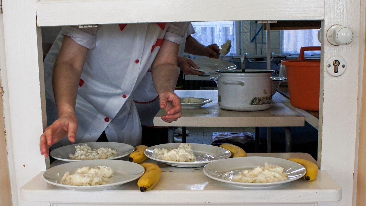 Nowe zasady żywienia w szkołach powodują problemy