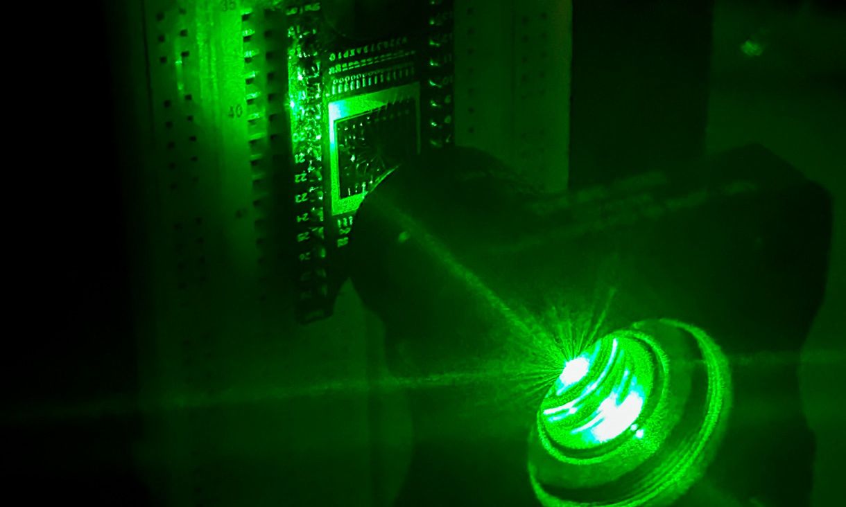 New chip mimics human brain and eye