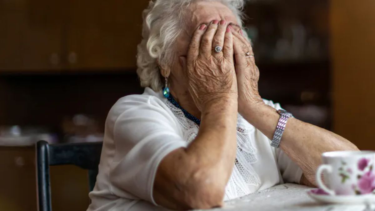 Osoby starsze często wydzielają specyficzny zapach