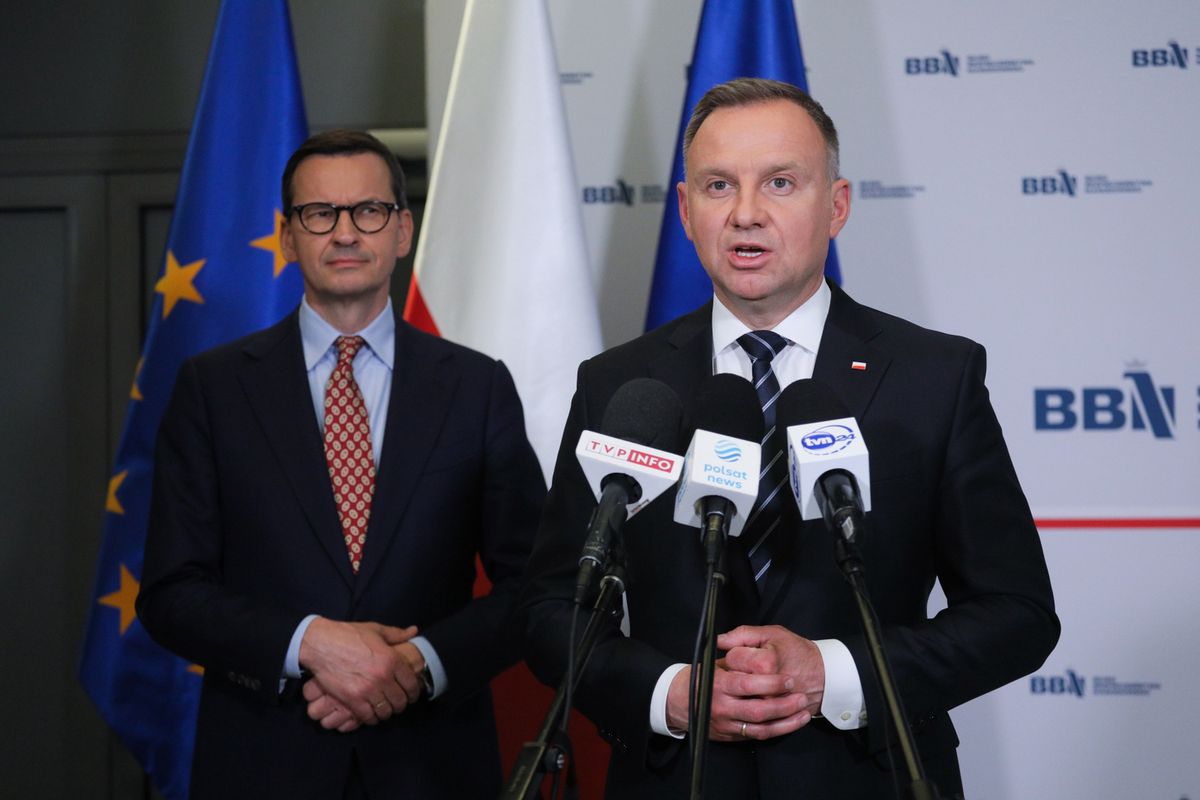 Prezydent Andrzej Duda i premier Mateusz Morawiecki zabrali głos w sobotę wieczorem