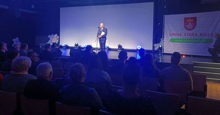 Żłobek, przedszkole i sala widowiskowo-kinowa. Nowoczesny obiekt otwarty pod Płockiem