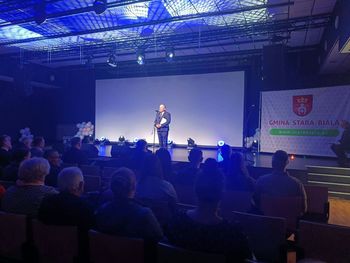 Żłobek, przedszkole i sala widowiskowo-kinowa. Nowoczesny obiekt otwarty pod Płockiem
