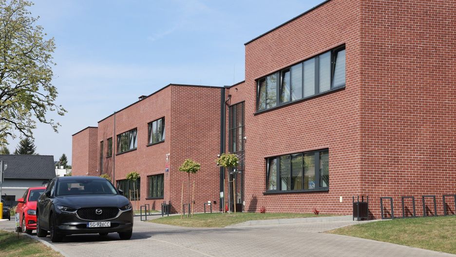 Szkoła Podstawowa nr 17 w Rudzie Śląskiej w nowej odsłonie. Szkody górnicze zrujnowały stary budynek - jego miejsce zajęła innowacyjność