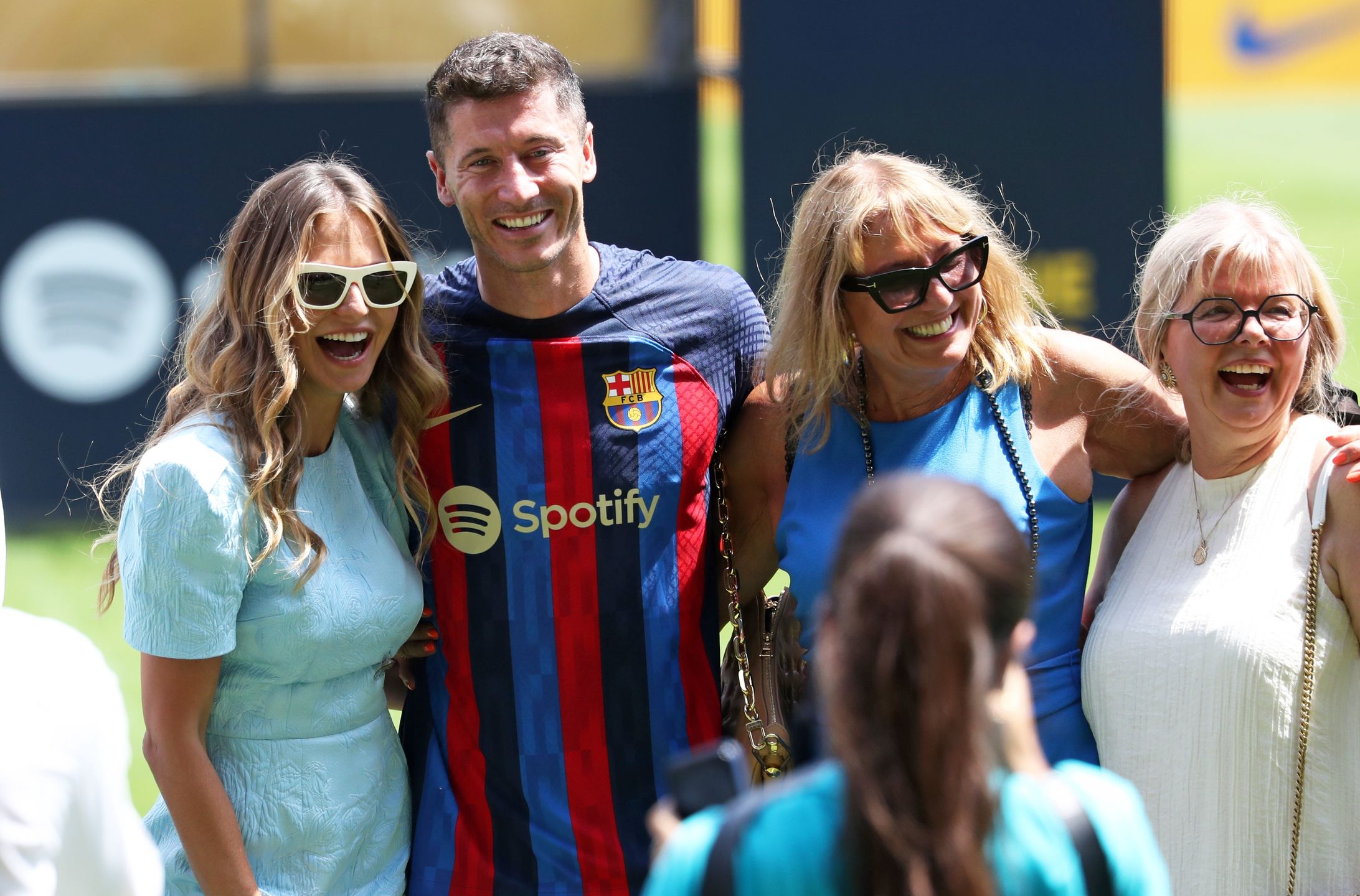 Anna Lewandowska i Robert Lewandowski z rodziną
