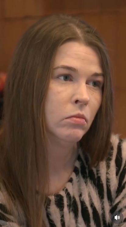 Emilia Plenski "Bez kompleksów"