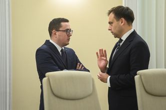 "Rząd będzie podejmować działania". Gorąca linia między ministrami