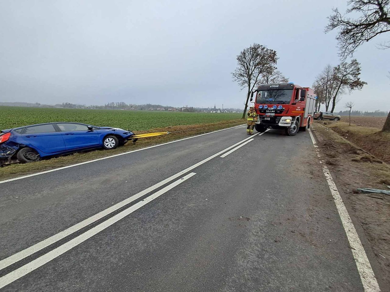 Kolizja z udziałem trzech aut