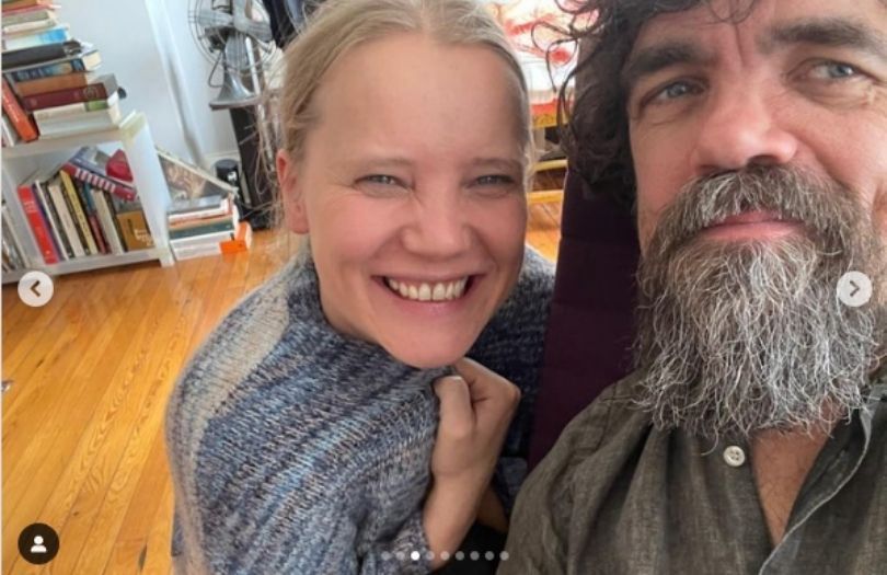 Joanna Kulig pozuje z Anne Hathaway i Peterem Dinklagem