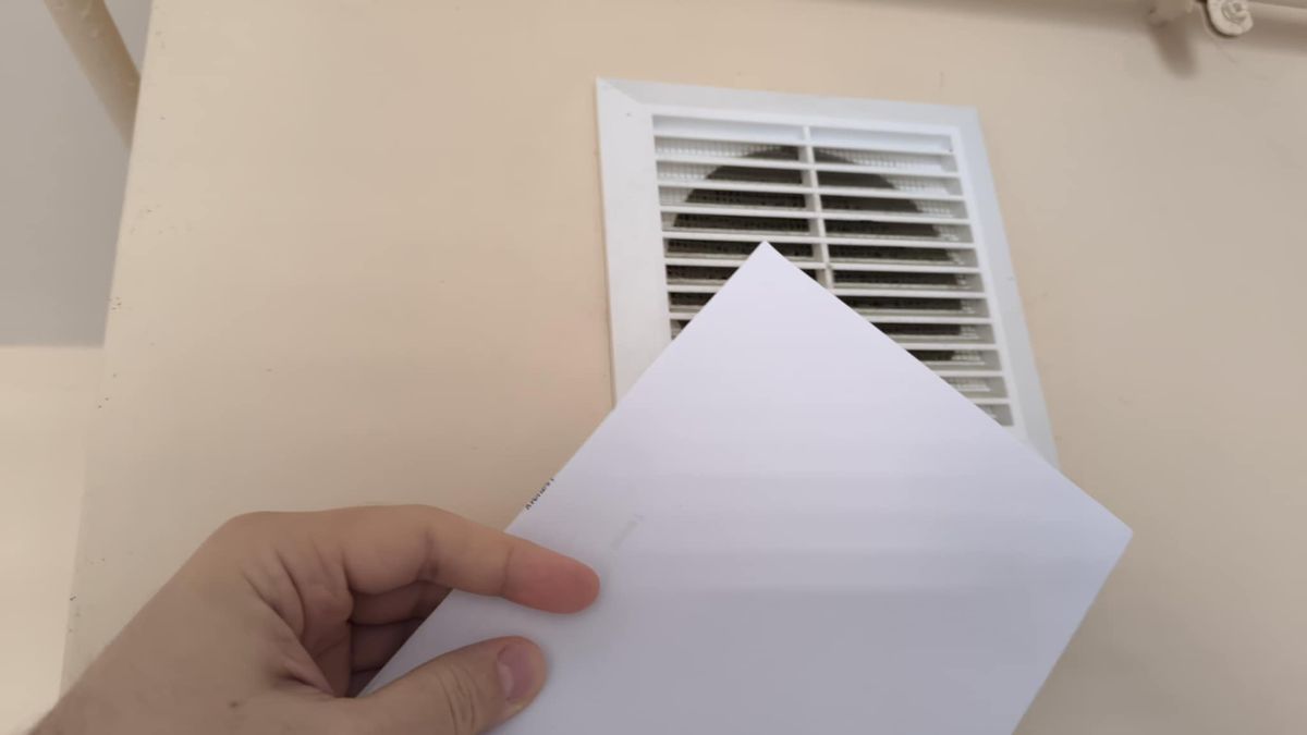 Działanie wentylacji można sprawdzić przy pomocy kartki