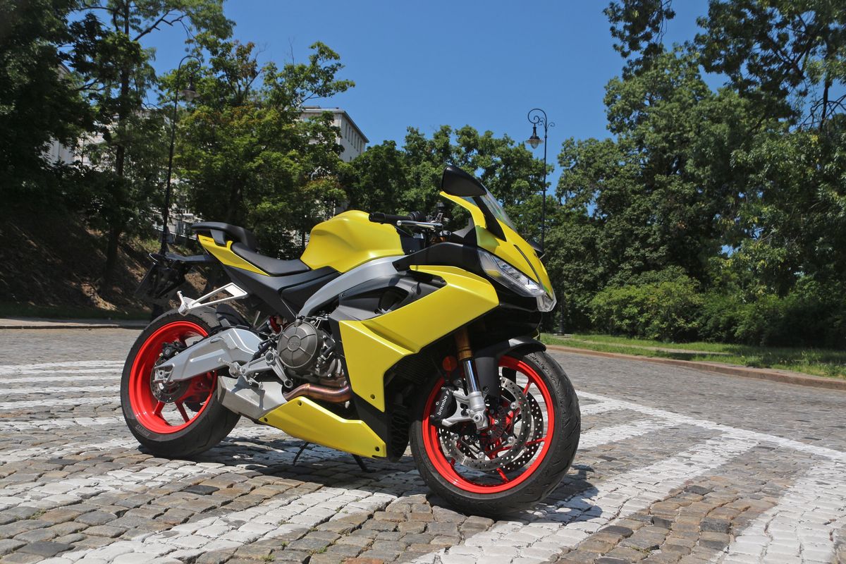 Aprilia RS 660