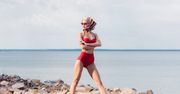 Stroje kąpielowe z wysokim stanem: hiszpanka, push up, plus size. Który model wybierzesz?
