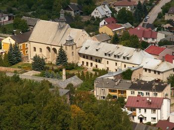 Klasztor Bernardynek w Chęcinach odzyskuje blask. Trwa konserwacja jednego z najcenniejszych zabytków regionu