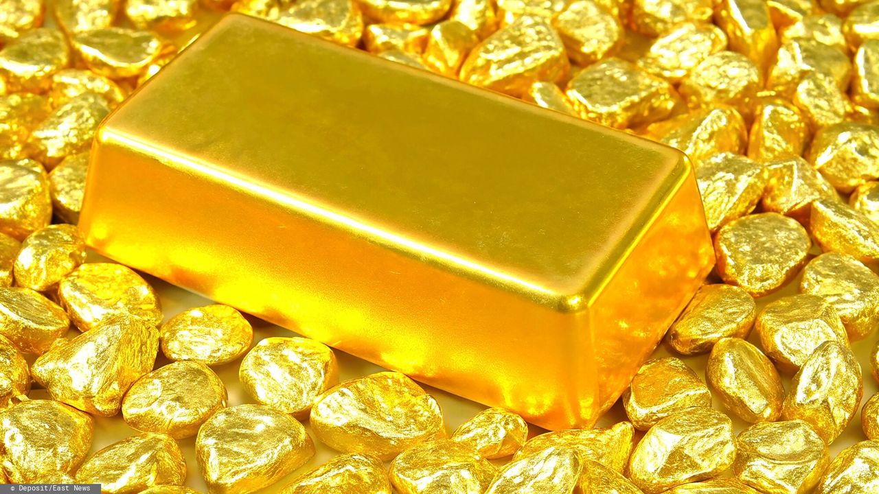 Ceny złota osiągają rekordowe poziomy na fali oczekiwań obniżek stóp procentowych