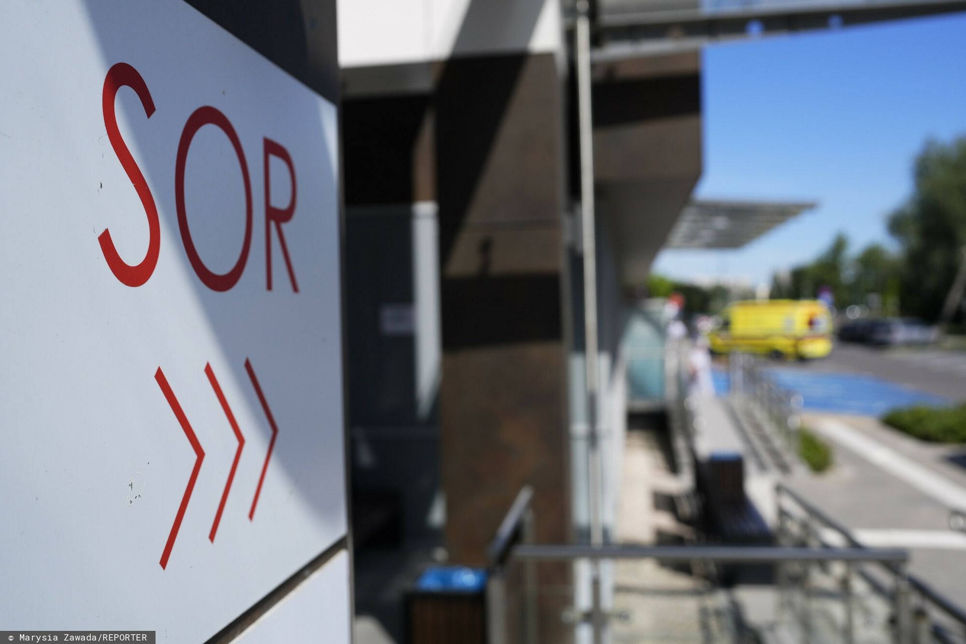 Szpital poprosił o wzmożoną ochronę. Personel otrzymuje pogróżki