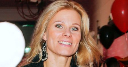 Anna Głogowska pozuje przy choince z NOWYM PARTNEREM?! "Moja ulubiona para" (FOTO)