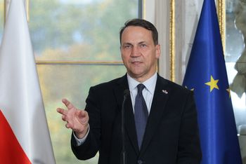 Presja na Rosję? Sikorski stawia sprawę jasno